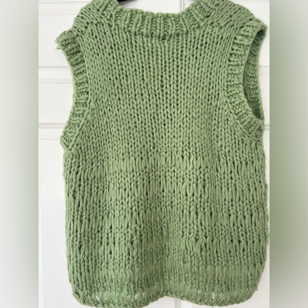 NWT Anthropologie Little‎ Lies Hand-Knit Sweater Vest - Size M/L - Picture 3 of 7
